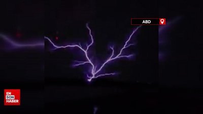 ABD'de nadir görülen hava olayı kokpitten kaydedildi