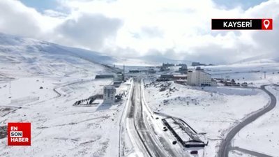 Beyaza bürünen Erciyes'te kartpostallık görüntüler