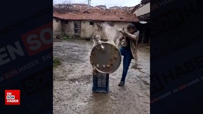 Çay tekmeleyerek savaş ilan eden vatandaş