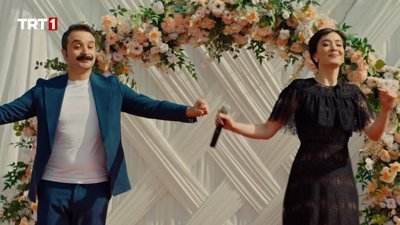 Eser Eyüboğlu kendi oynadığı diziye konuk oldu