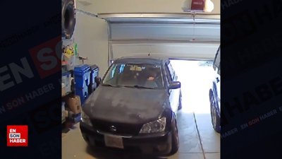 Garaj kapısının kapandığını fark etmeyen sürücü