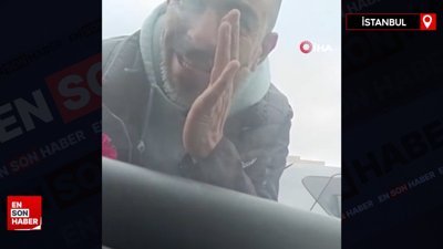 İstanbul’da trafikte seyyar çiçekçiden turiste ilginç sözler