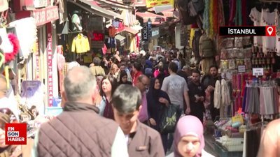 İstanbul'da bayram alışverişi için Eminönü'nü tercih ediliyor