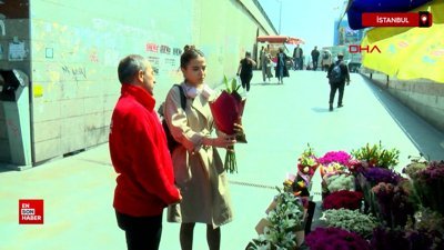 İstanbul'da çiçekçilerin Anneler Günü mesaisi