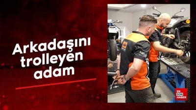 Arkadaşını trolleyen adam