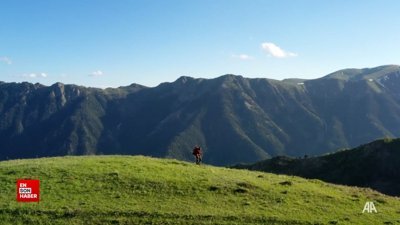 Erzurum-Rize sınırındaki zirveler doğaseverleri bekliyor