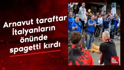 Arnavut taraftar İtalyanların önünde spagetti kırdı
