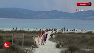 Kurban Bayramı’nda Salda Gölü 70 bin kişiyi ağırladı