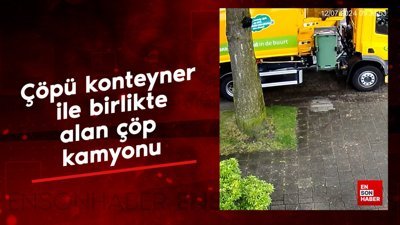 Çöpü konteyner ile birlikte alan çöp kamyonu