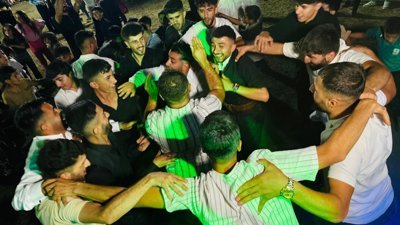 Şırnaklı gençlerin ilginç düğün dansı