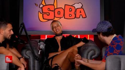 Didem Soydan'ın ayaklarını öpüp, ayakkabısından içki içtiler