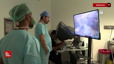 Dr. Serkan Durdu başkanlığında canlı yayında gerçekleştirilen kalp ameliyatı