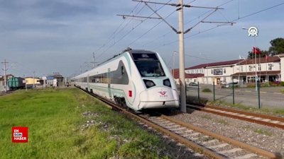 Abdulkadir Uraloğlu: Adapazarı-Gebze bölgesel trenini, 2,5 milyon yolcu kullandı