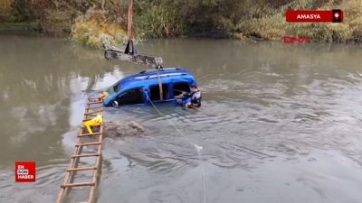 Yeşilırmak Nehri’ne düşen araçtan yüzerek çıktı