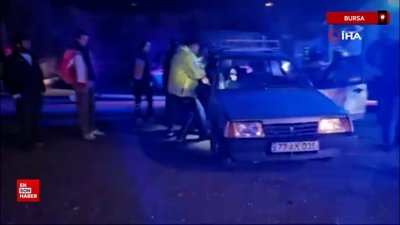 Bursa'da 3 araç birbirine girdi