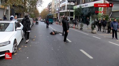 İstanbul'da motosiklet yayaya çarptı