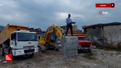 Hatay'da kepçenin kovasında künefe çeviren operatör ilgi odağı oldu