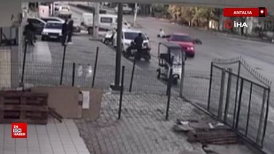 Antalya'da otomobille motosiklet çarpıştı
