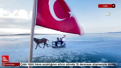 Çıldır Gölü hava sıcaklığının sıfırın altında 15 dereceye düşmesiyle dondu