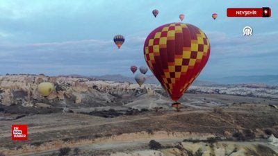 Kapadokya'da sıcak hava balonu yolcu sayısında tüm zamanların rekoru kırıldı