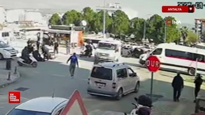 Antalya'da devrilen motorlu bisikletteki iki kişi yaralandı
