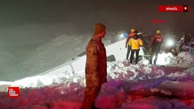 Bingöl’ün Genç ilçesinde yolcu otobüsü devrildi