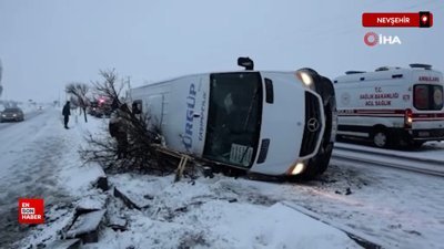 Nevşehir’de kontrolden çıkan minibüs devrildi