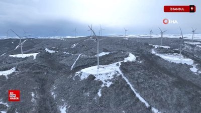 Çatalca'da bulunan rüzgargüllerinin kış manzarası