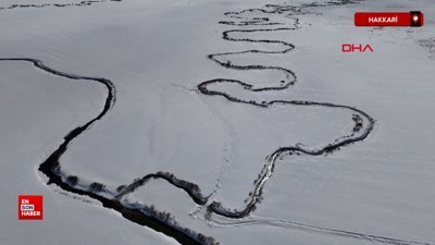 Hakkari'de 4 köyün içinden geçen Nehil Deresi'ndeki menderesler