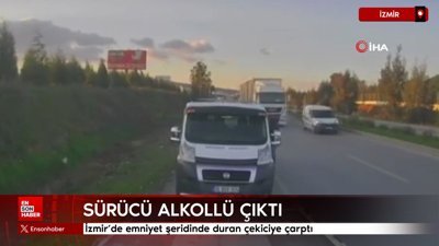 İzmir'de emniyet şeridinde duran çekiciye çarptı