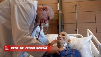 74 yaşındaki hasta, kalbi durmadan ameliyat edildi