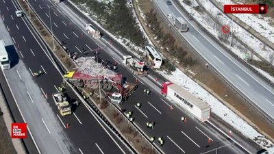 Kuzey Marmara Otoyolu'nda tırla yolcu otobüsü çarpıştı
