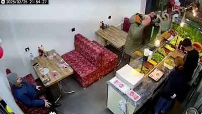 Çiğ köftecideki görünmezlik şakası izleyenleri güldürdü