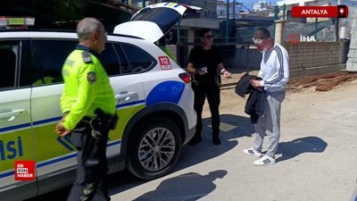 Antalya'da kaza yaptı, motosikleti kaçırdı: Tedavi için yaya olarak geri geldi