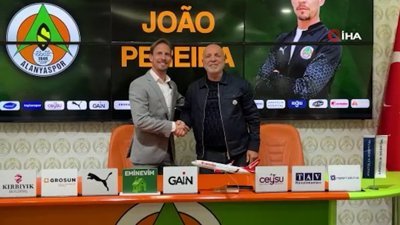 Alanyaspor, Joao Pereira ile 1,5 yıllık sözleşme imzaladı
