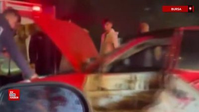 Bursa'da bariyerlere ve kaldırıma çarpan otomobilin sürücüsü yaralandı