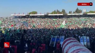 Bursaspor taraftarı şampiyonluğu kutladı
