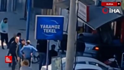 Bursa'da kontrolden çıkan otomobil iş yerine daldı