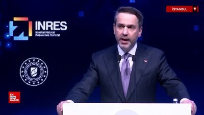 Bayraktar: Enerjide merkez ülke olan bir Türkiye hedefliyoruz