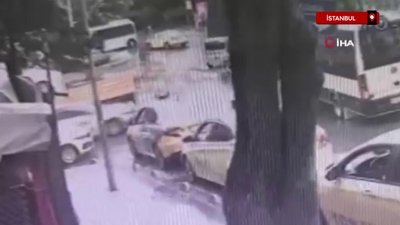 Bayrampaşa'da iş makinesinin ortalığı savaş alanına çevirdiği kaza