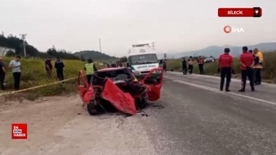 Bilecik'te 2 otomobilin kafa kafaya çarpıştığı kaza