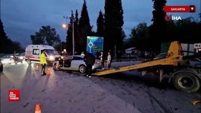 Sakarya’da ticari taksi ve otomobil çarpıştı