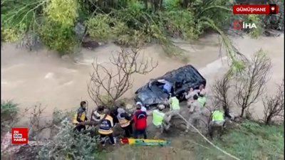 Gümüşhane'de otomobil dereye uçtu