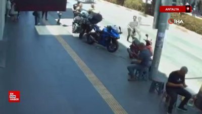 Antalya'da çevirmede motorunu polise bırakıp kaçtı