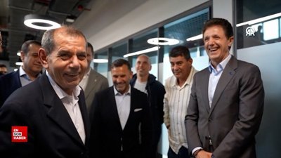 Galatasaraylı eski futbolcular, UEFA Kupası şampiyonluğunun 25. yıl dönümünde buluştu