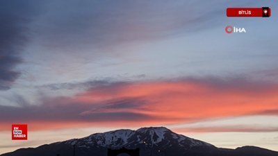 Gün batımında Süphan Dağı’ndan büyüleyici manzara