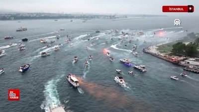 Galatasaray takımı tekne turu ile taraftarlarıyla buluştu