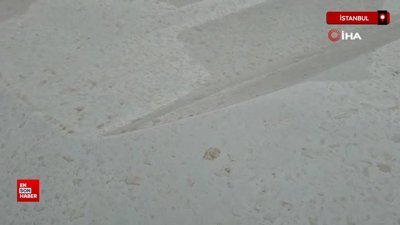 İstanbul’da sağanak yağışla beraber çamur yağdı