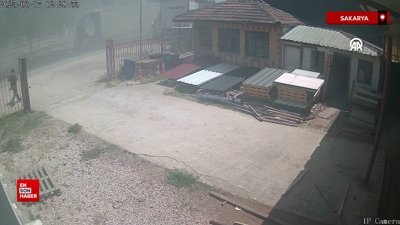 Sakarya'da 3 tırın karıştığı feci kazada 1 kişi can verdi