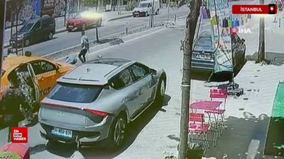 Arnavutköy'de yolun karşısına geçmek isteyen adama taksi çarptı